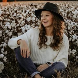 Meet your Posher, Jacey